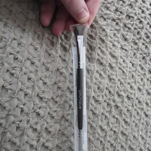 Younique Black and White Makeup Brush